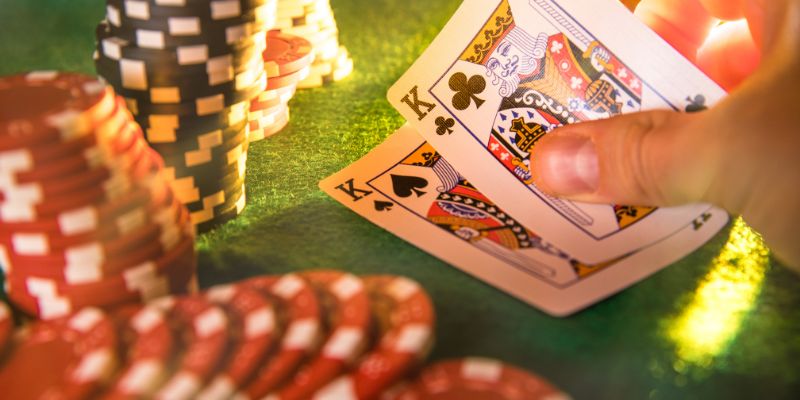 Đôi nét chia sẻ về cách chơi bài poker